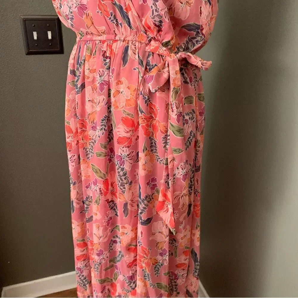 Band of Gypsies Lianna Floral-Print Wrap Dress